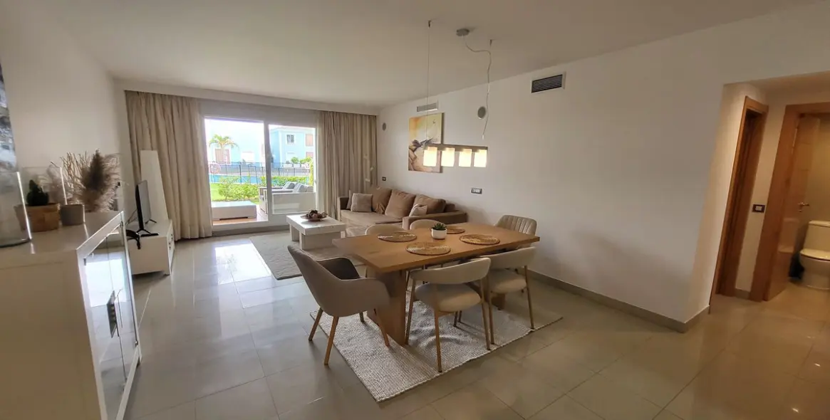 Продажа апартаментов на первом этаже в Estepona 8