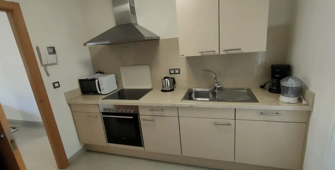 Продажа апартаментов на первом этаже в Estepona 11