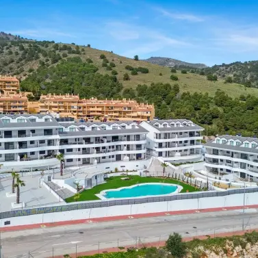 Продажа апартаментов на среднем этаже в Benalmadena