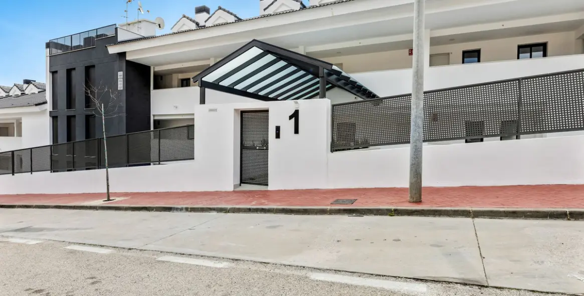 Продажа апартаментов на среднем этаже в Benalmadena 3