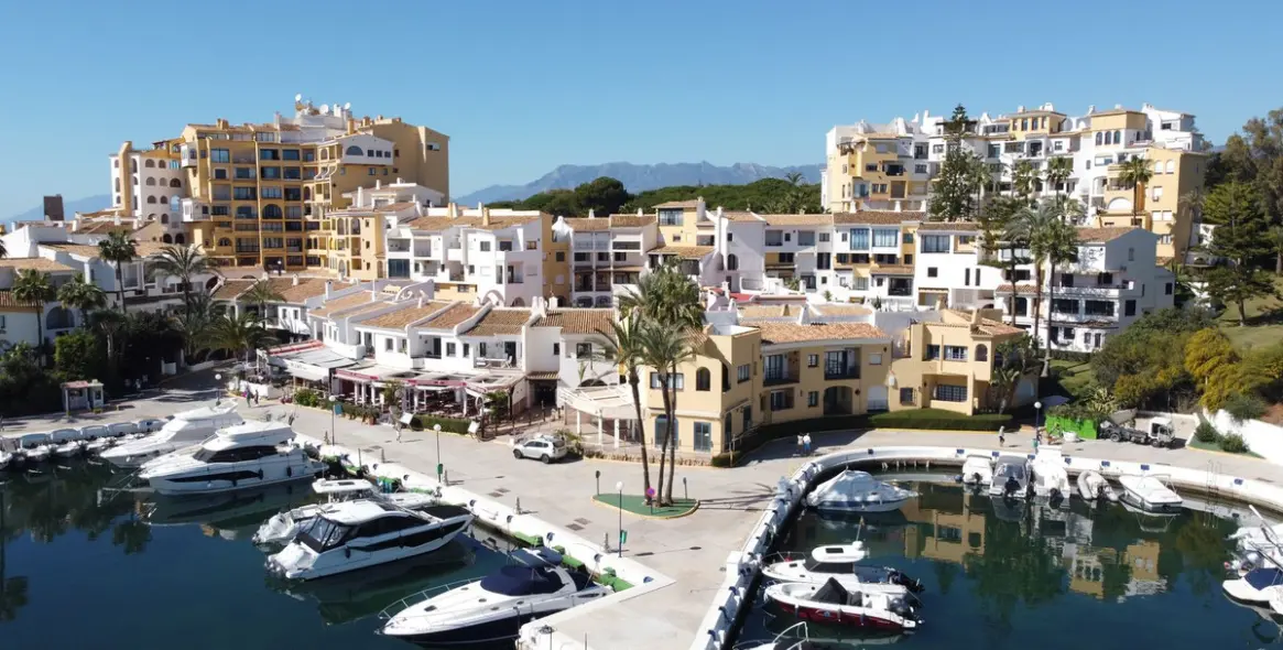 Продажа апартаментов на среднем этаже в Puerto de Cabopino 4