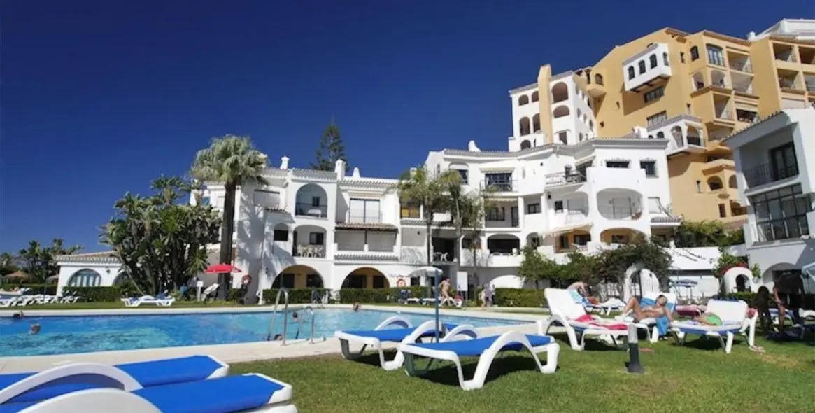 Продажа апартаментов на среднем этаже в Puerto de Cabopino 10