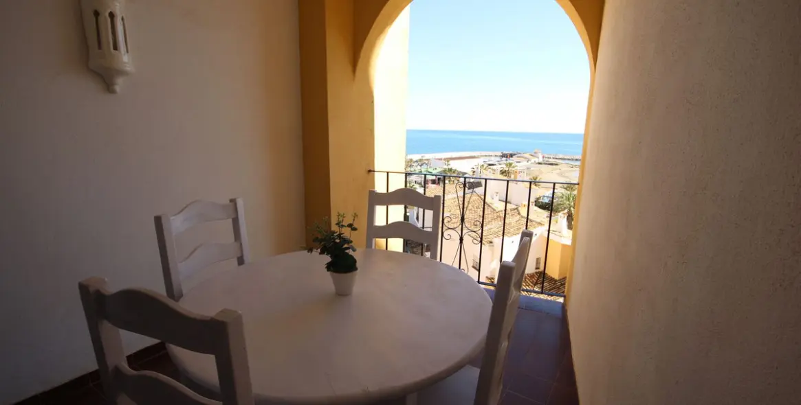 Продажа апартаментов на среднем этаже в Puerto de Cabopino 12