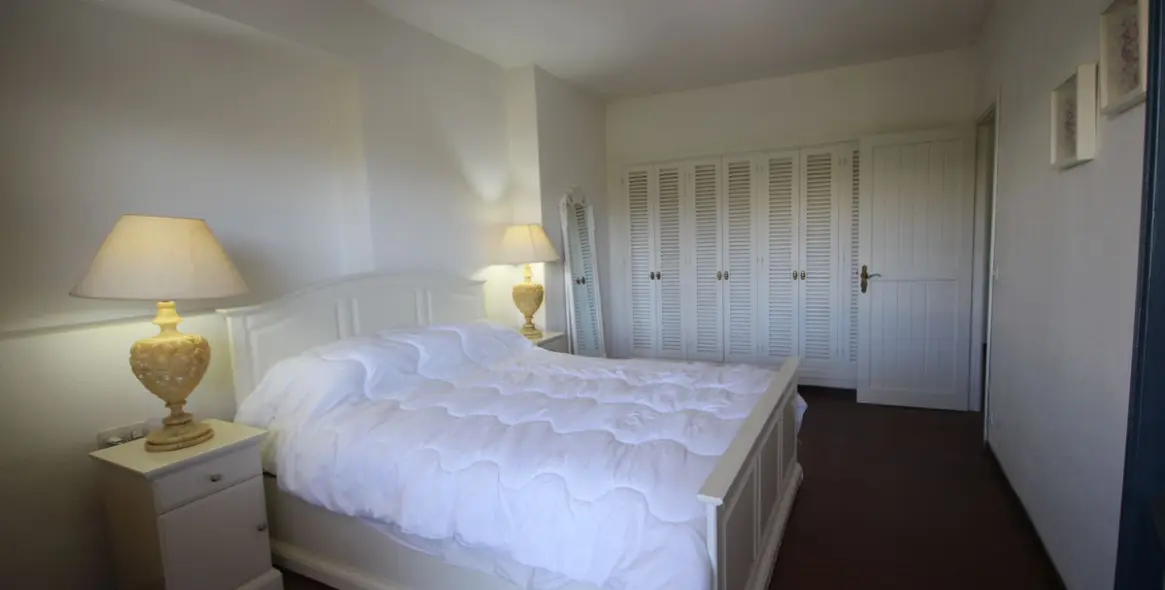 Продажа апартаментов на среднем этаже в Puerto de Cabopino 22