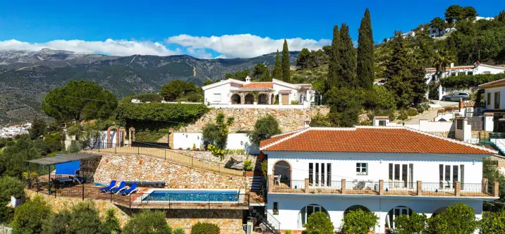 Venta de villa independiente en Cómpeta 2