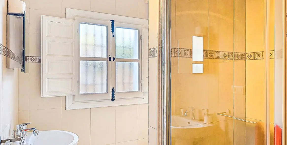 Продажа  отдельно стоящей виллы в Cómpeta 21