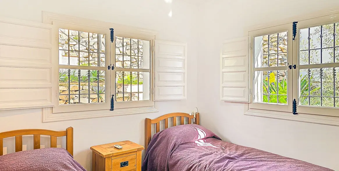 Продажа  отдельно стоящей виллы в Cómpeta 24