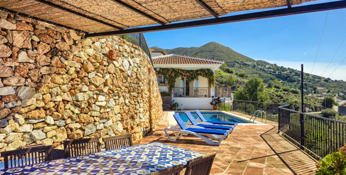 Продажа  отдельно стоящей виллы в Cómpeta 40