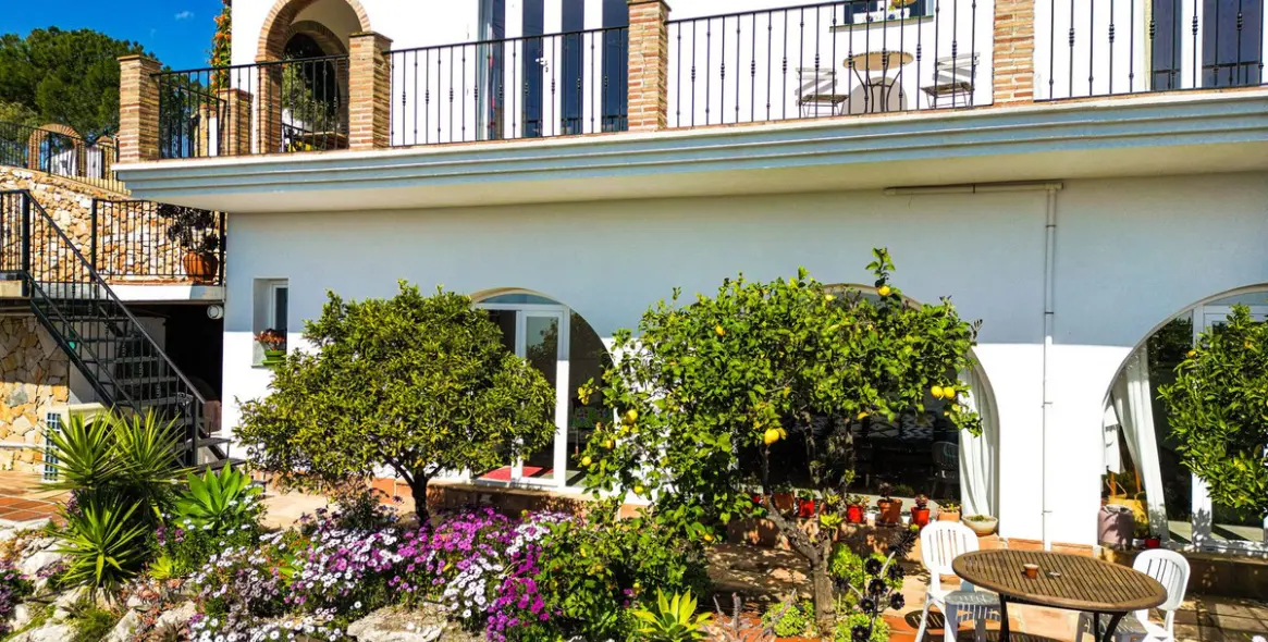 Продажа  отдельно стоящей виллы в Cómpeta 44