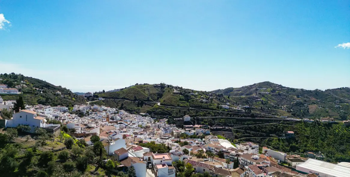 Продажа  отдельно стоящей виллы в Cómpeta 68