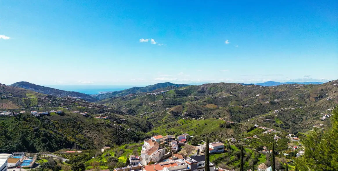 Продажа  отдельно стоящей виллы в Cómpeta 69