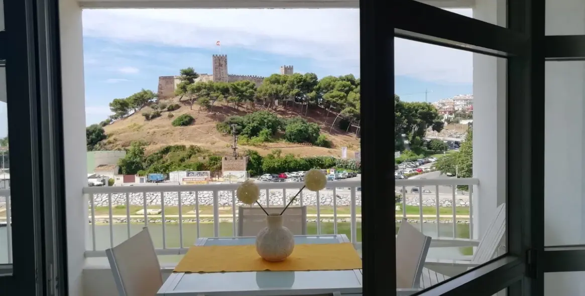 Продажа апартаментов на среднем этаже в Fuengirola 1