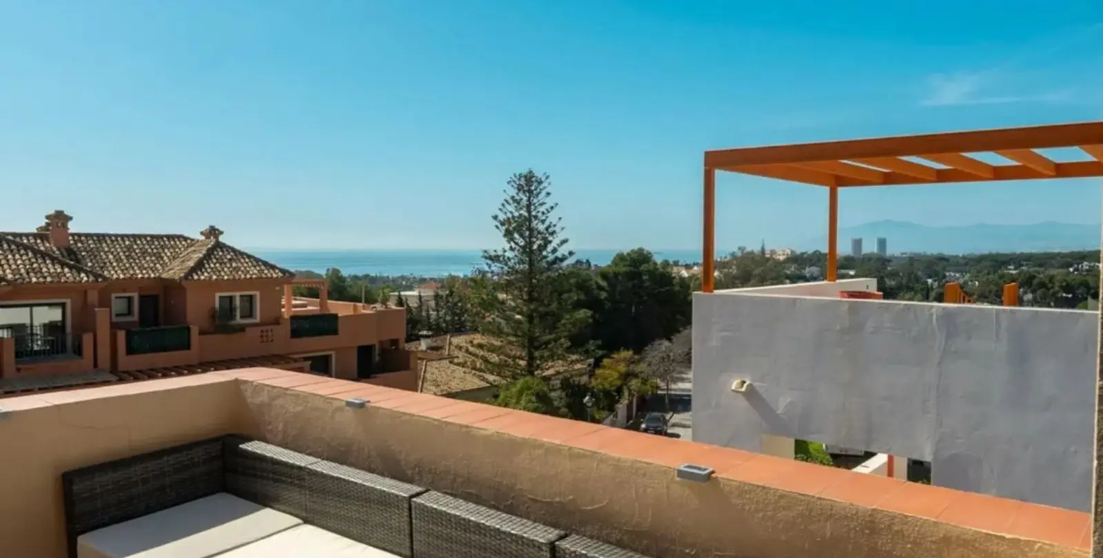 Venta de casa pareada en Marbella 4
