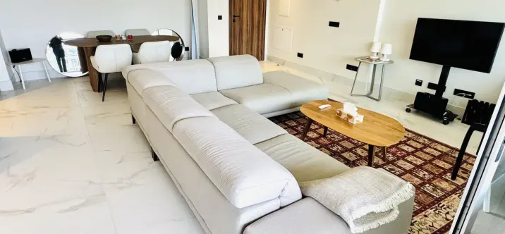 Sale of middle floor apartment in San Pedro de Alcántara 0