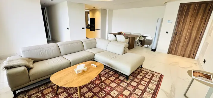 Sale of middle floor apartment in San Pedro de Alcántara 1