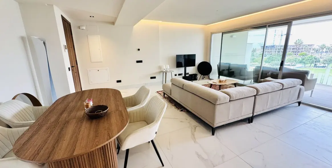 Sale of middle floor apartment in San Pedro de Alcántara 4