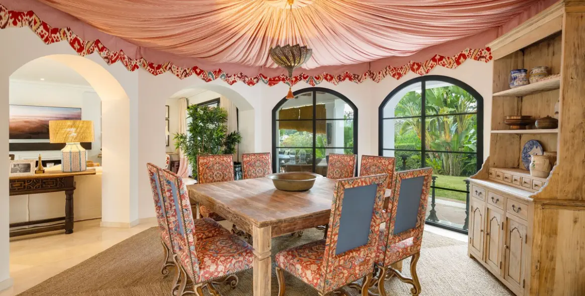 Sale of detached villa in Benahavís 6