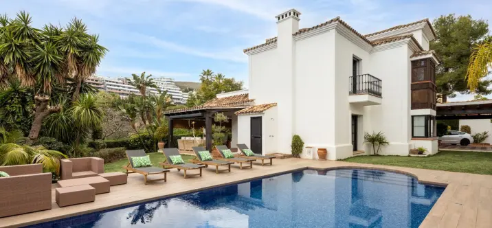 Venta de villa independiente en Benahavís 0