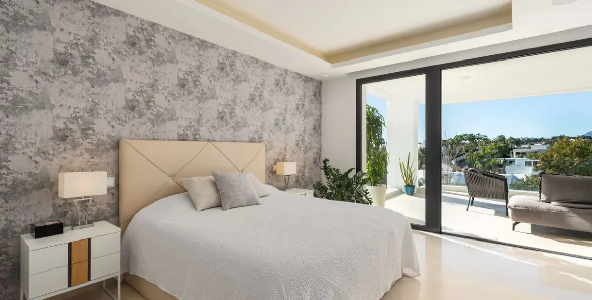 Продажа  отдельно стоящей виллы в Nueva Andalucía 9