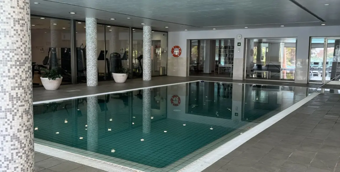 Sale of middle floor apartment in Sierra Blanca 17