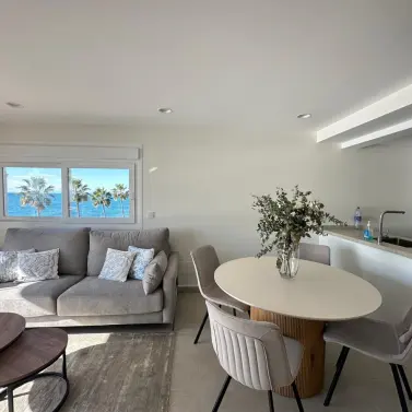 Alquiler a largo plazo de apartamento en planta media en Marbella