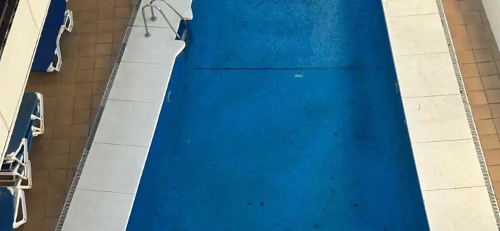 Alquiler a largo plazo de apartamento en planta media en Marbella 4