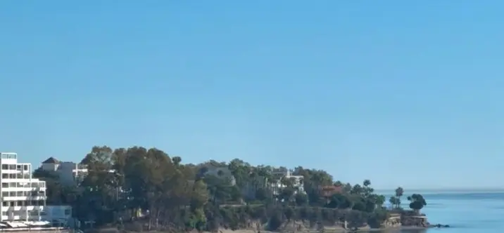 Долгосрочная аренда апартаментов на среднем этаже в Estepona 1