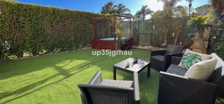 Sale of ground floor apartment in Estepona 0