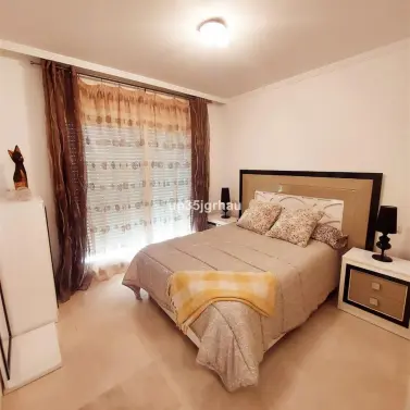 Sale of ground floor apartment in Estepona