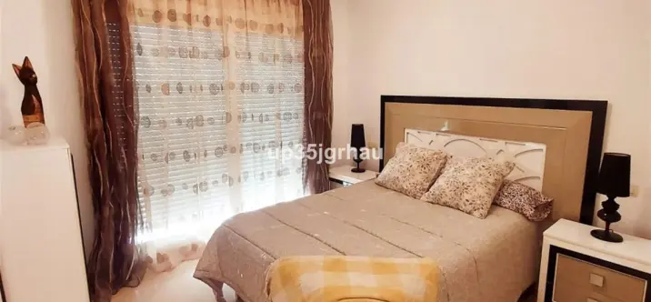 Sale of ground floor apartment in Estepona 2