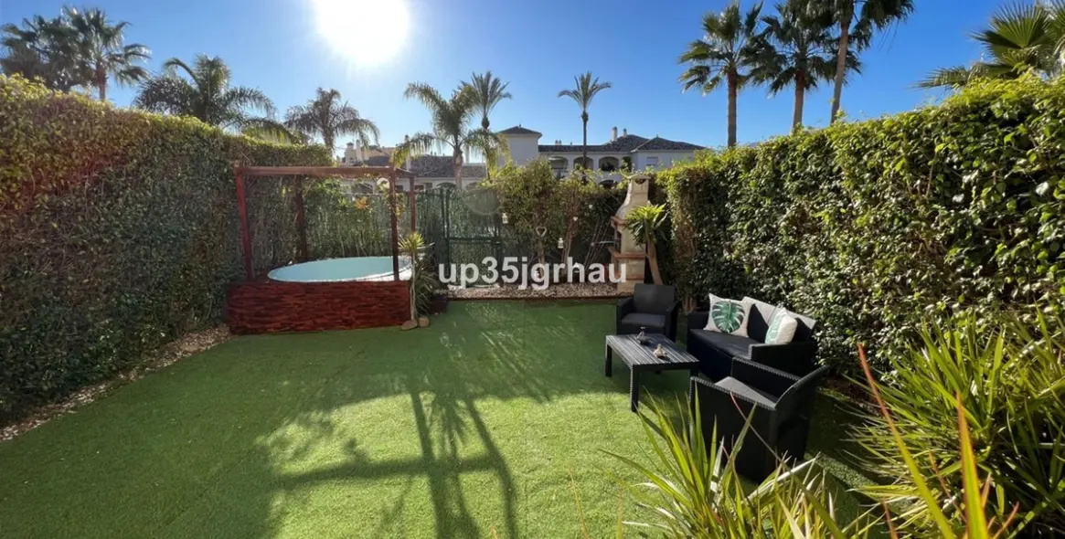 Sale of ground floor apartment in Estepona 23