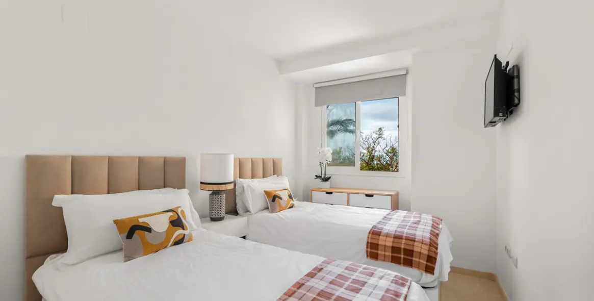 Продажа апартаментов на среднем этаже в Elviria 19