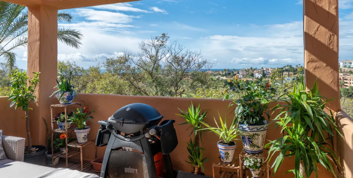 Продажа апартаментов на среднем этаже в Elviria 27