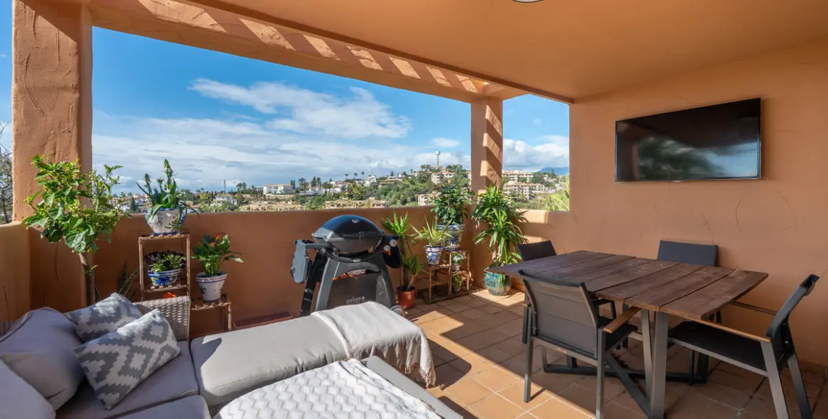 Продажа апартаментов на среднем этаже в Elviria 31