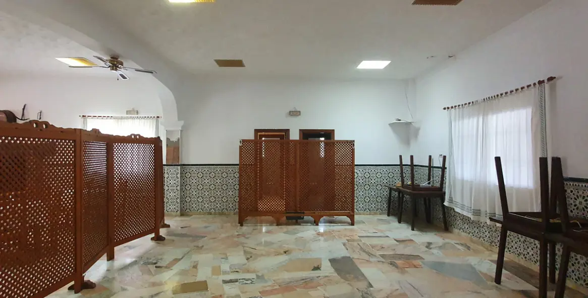 Продажа  отдельно стоящей виллы в Guaro 7