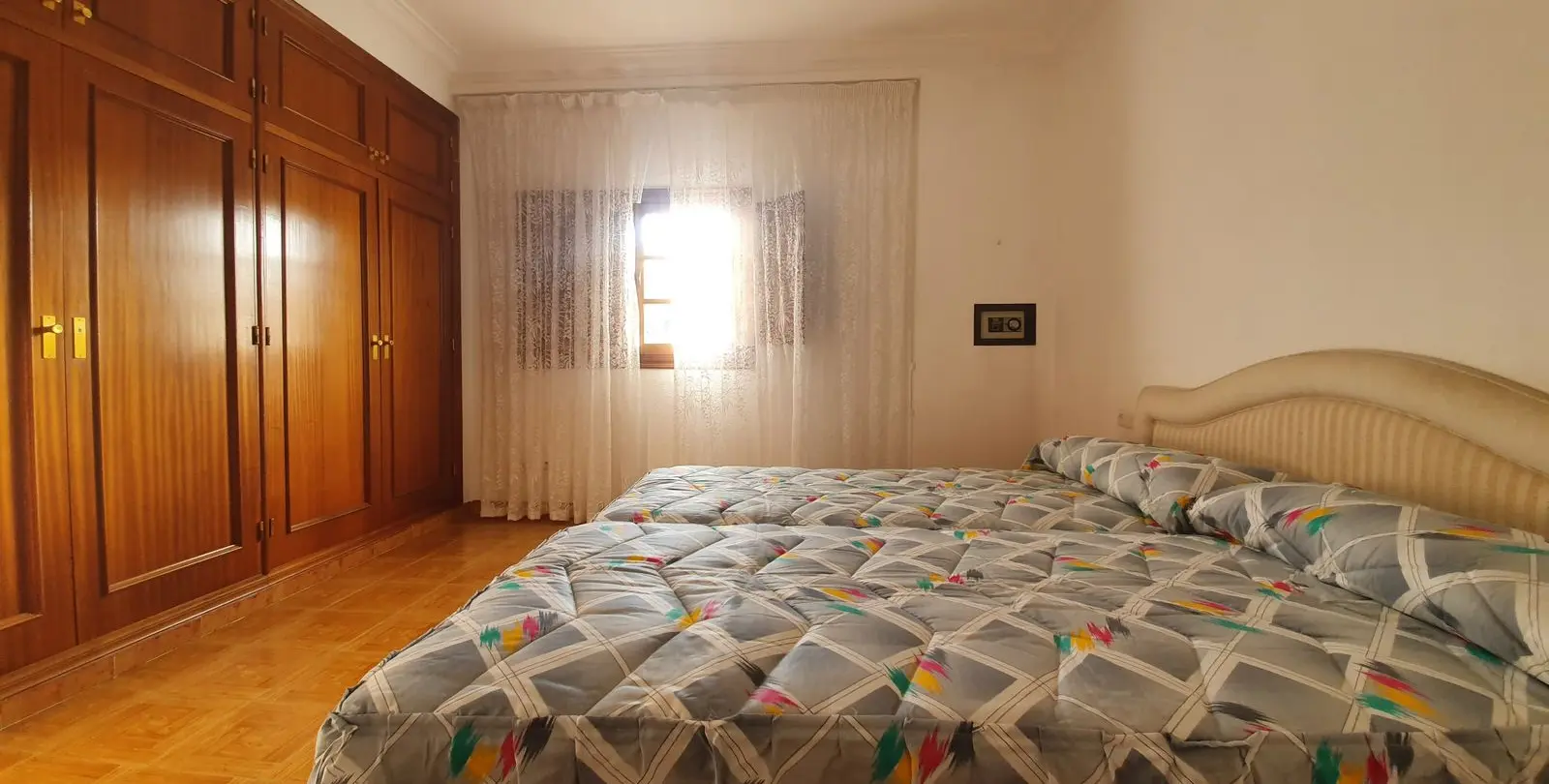 Venta de villa independiente en Guaro 15