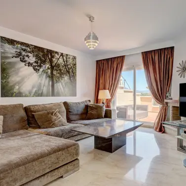 Sale of townhouse in La Duquesa