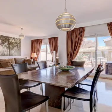 Sale of townhouse in La Duquesa