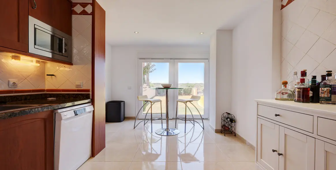 Sale of townhouse in La Duquesa 6