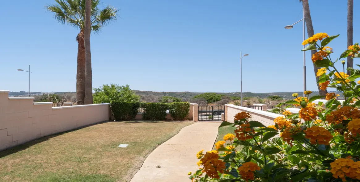 Sale of townhouse in La Duquesa 7