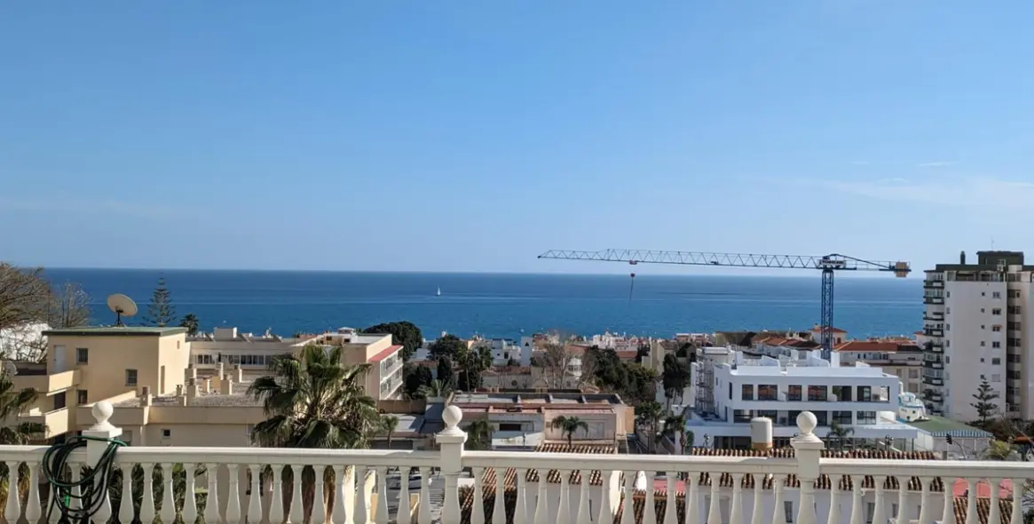 Sale of middle floor apartment in Montemar 4