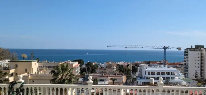 Sale of middle floor apartment in Montemar 3