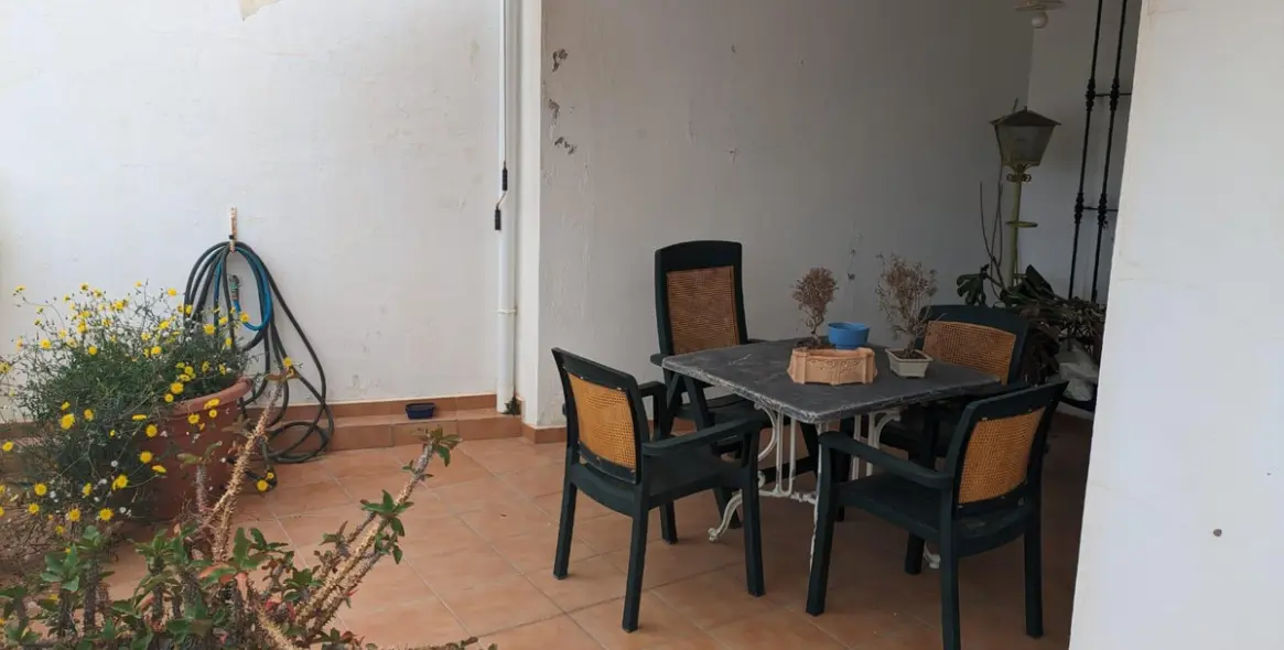 Sale of middle floor apartment in Montemar 8