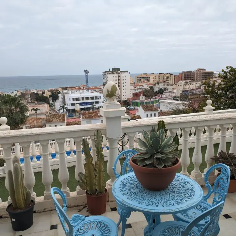 Sale of middle floor apartment in Montemar