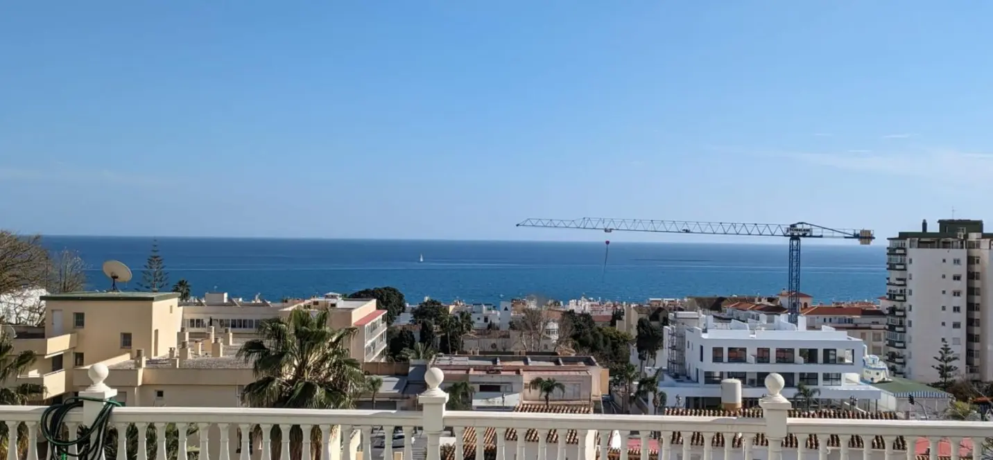 Sale of middle floor apartment in Montemar 3