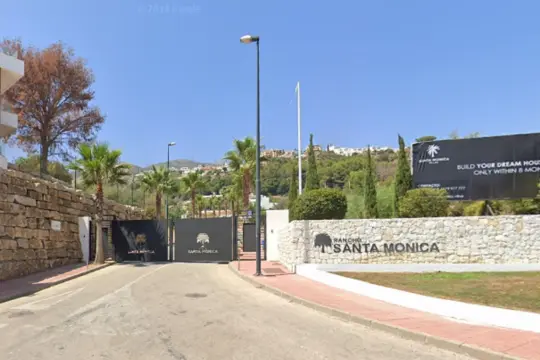 Image 6 thumb