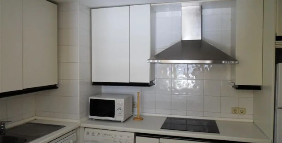 Продажа апартаментов на среднем этаже в Puerto Banús 6