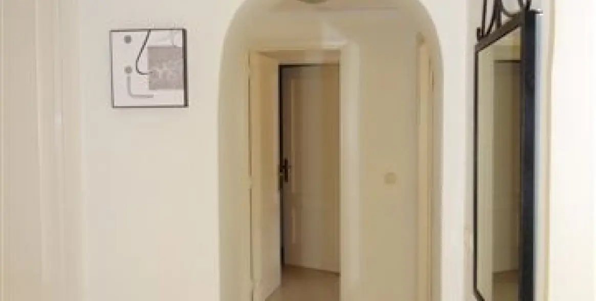 Продажа апартаментов на среднем этаже в Puerto Banús 9