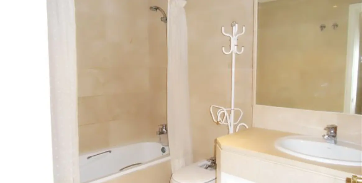 Продажа апартаментов на среднем этаже в Puerto Banús 11