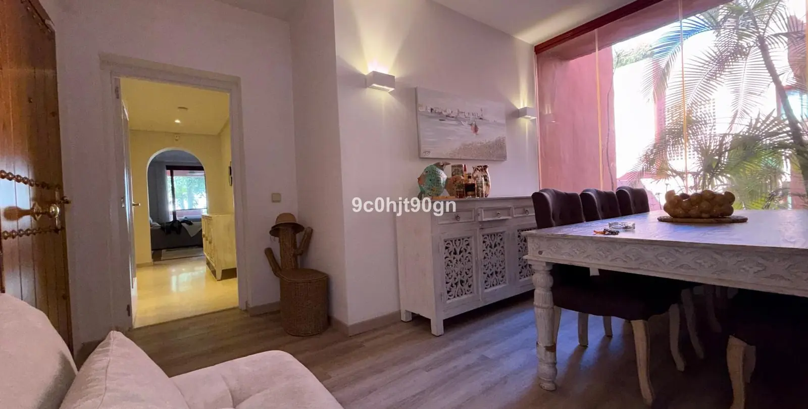 Sale of middle floor apartment in Elviria 3